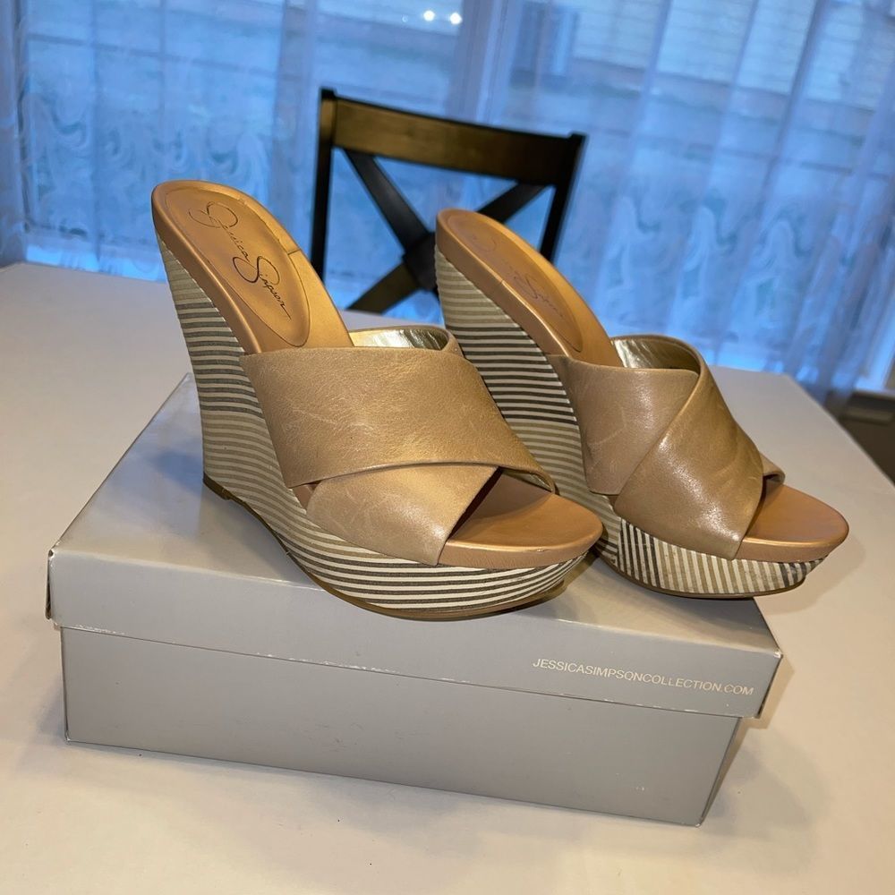 Jessica Simpson Wedges